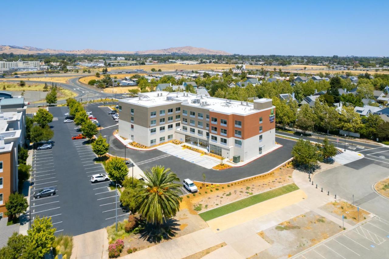 休森市纳帕谷区智选假日套房酒店 Suisun City 外观 照片